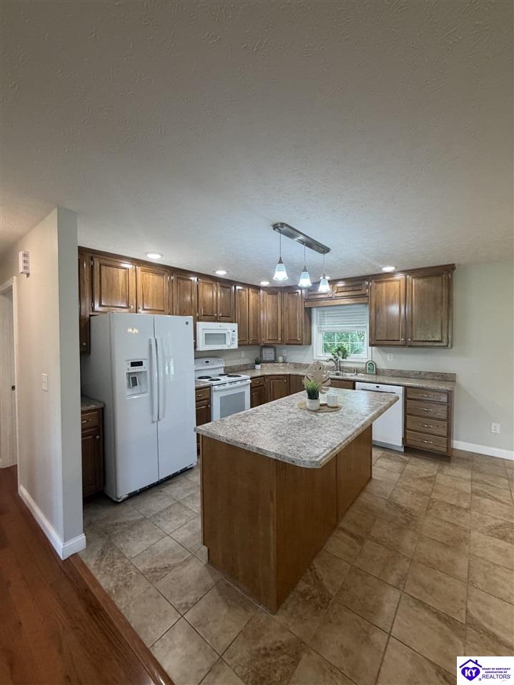 154 River Cliff Boulevard Property Photo 23