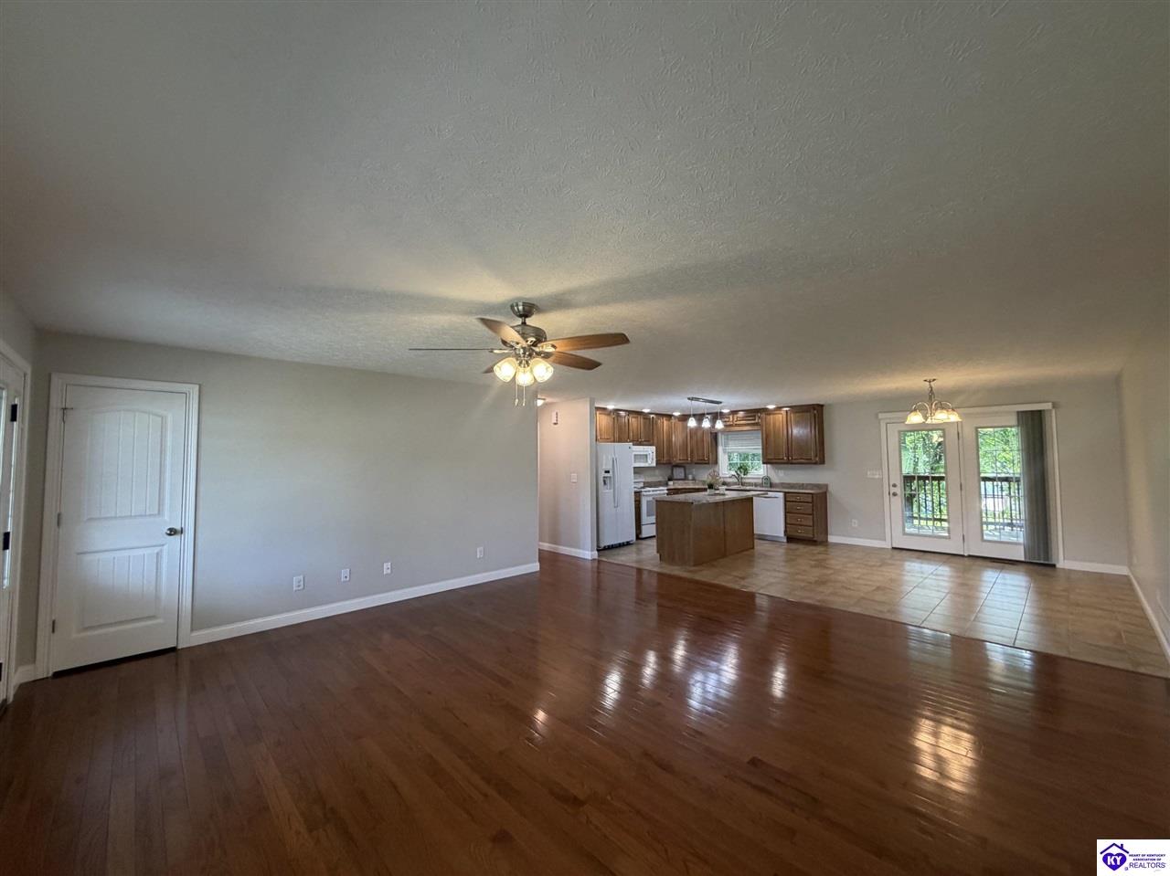 154 River Cliff Boulevard Property Photo 25