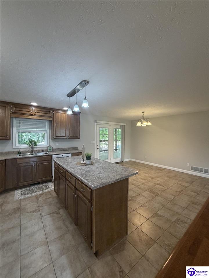 154 River Cliff Boulevard Property Photo 27