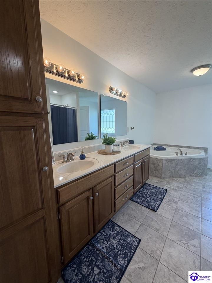 154 River Cliff Boulevard Property Photo 41