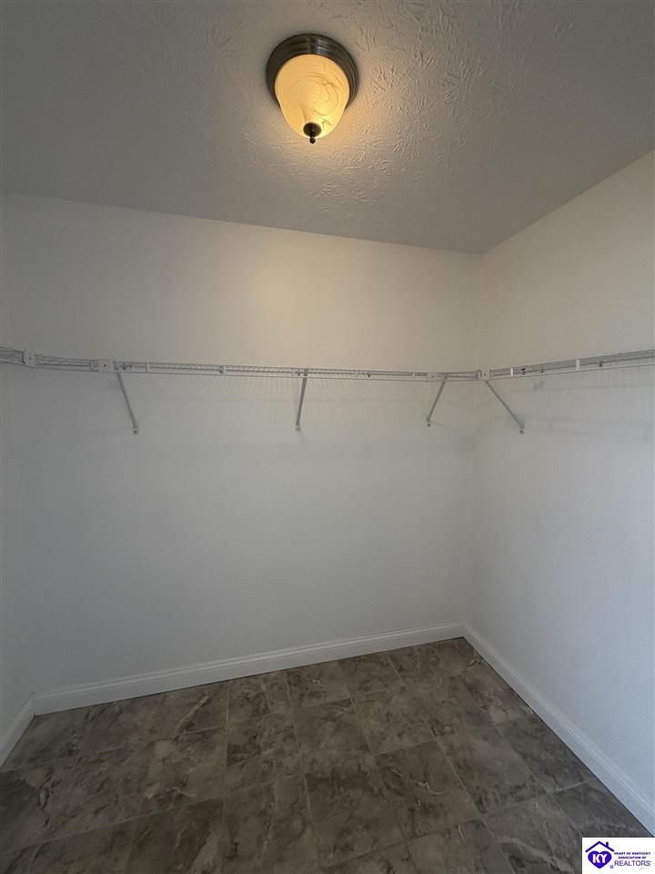 154 River Cliff Boulevard Property Photo 47