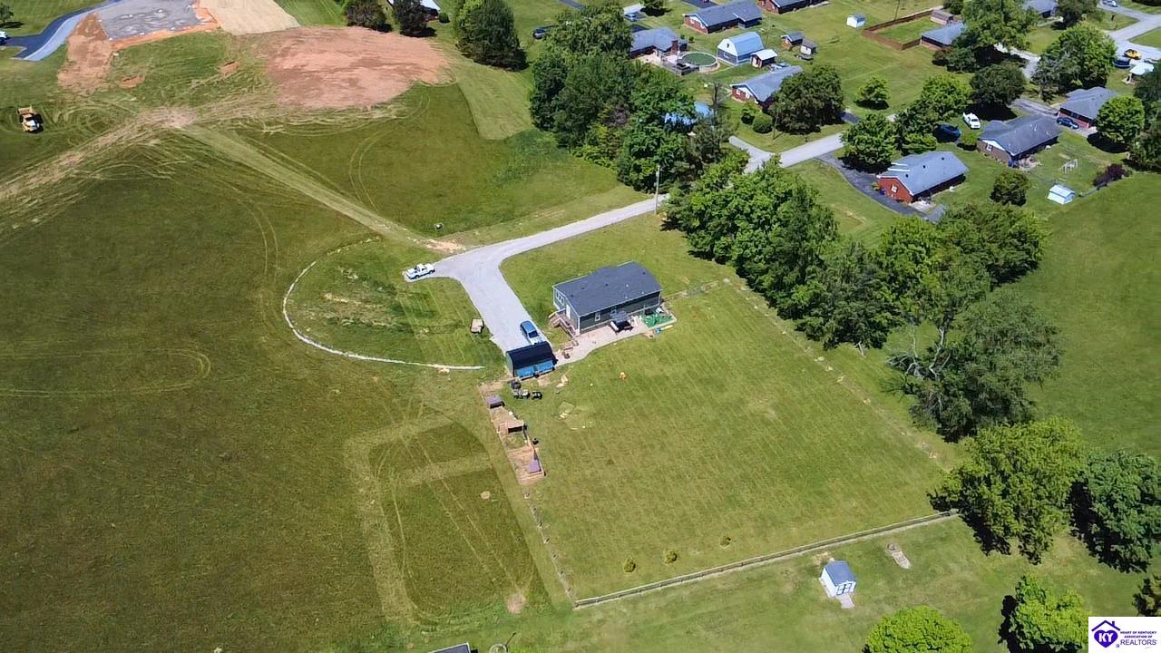 140 Sheila Drive Property Photo 27