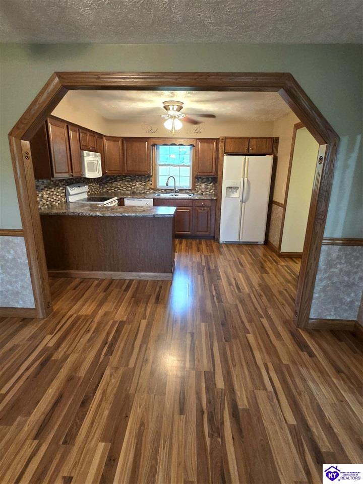 4977 Wax Road Property Photo 10