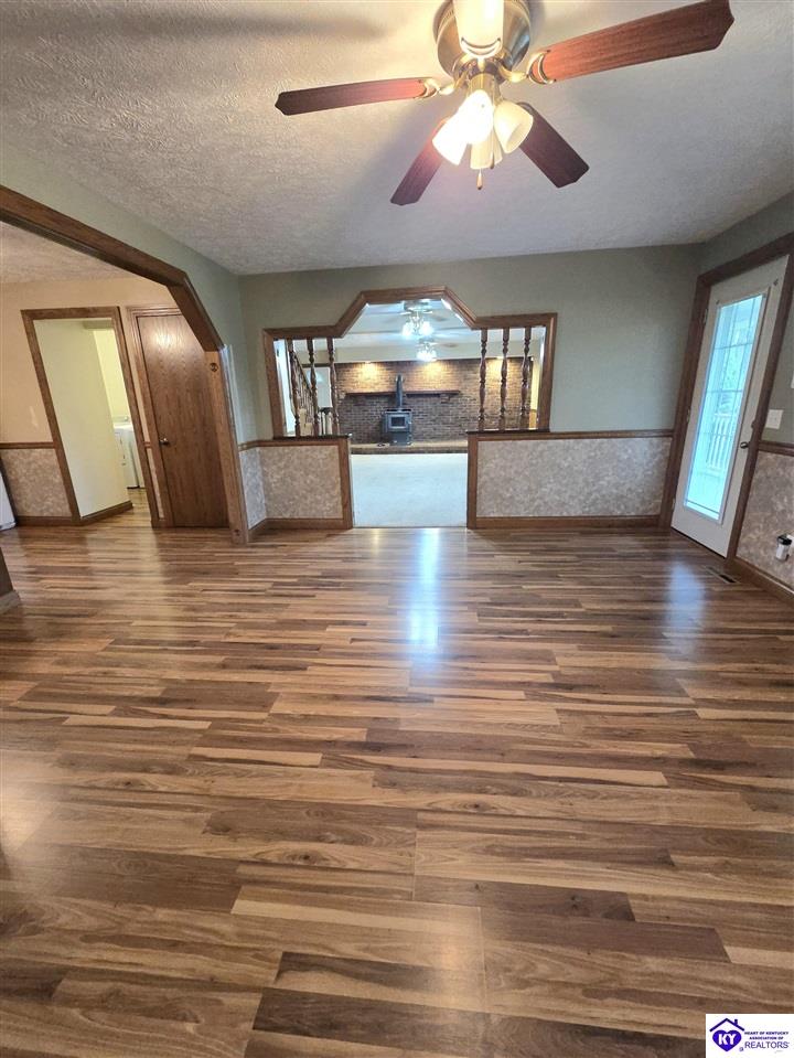 4977 Wax Road Property Photo 12