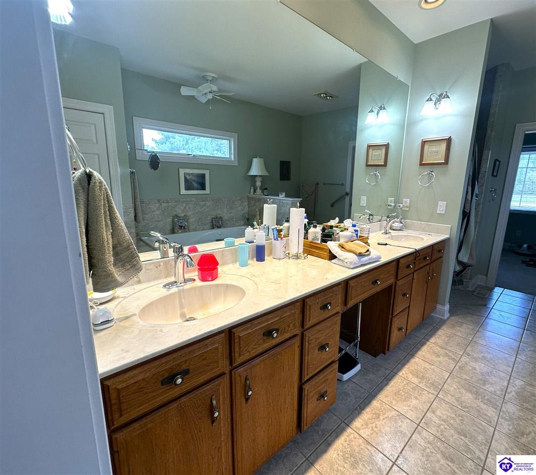 230 Roundtop Road Property Photo 32