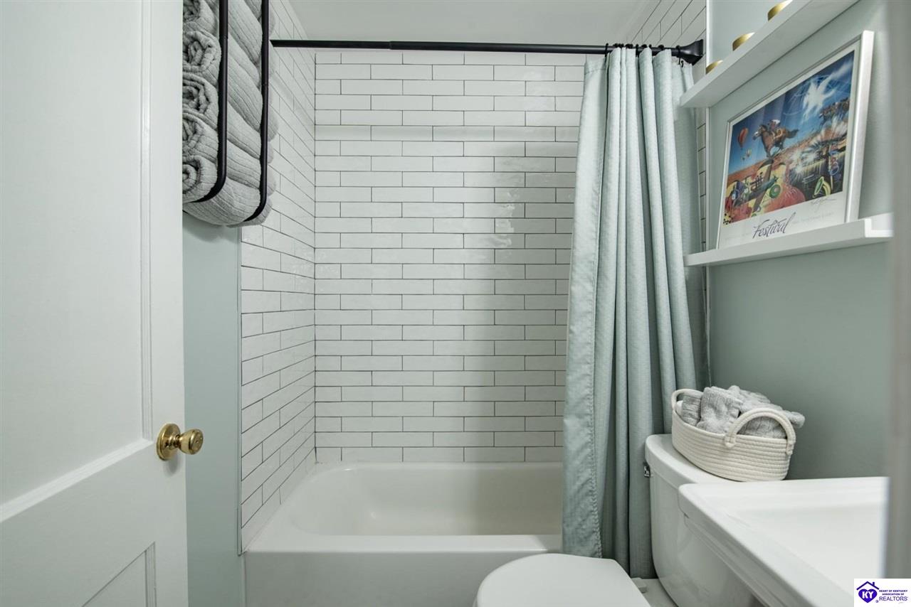 720 Gheens Avenue Property Photo 33