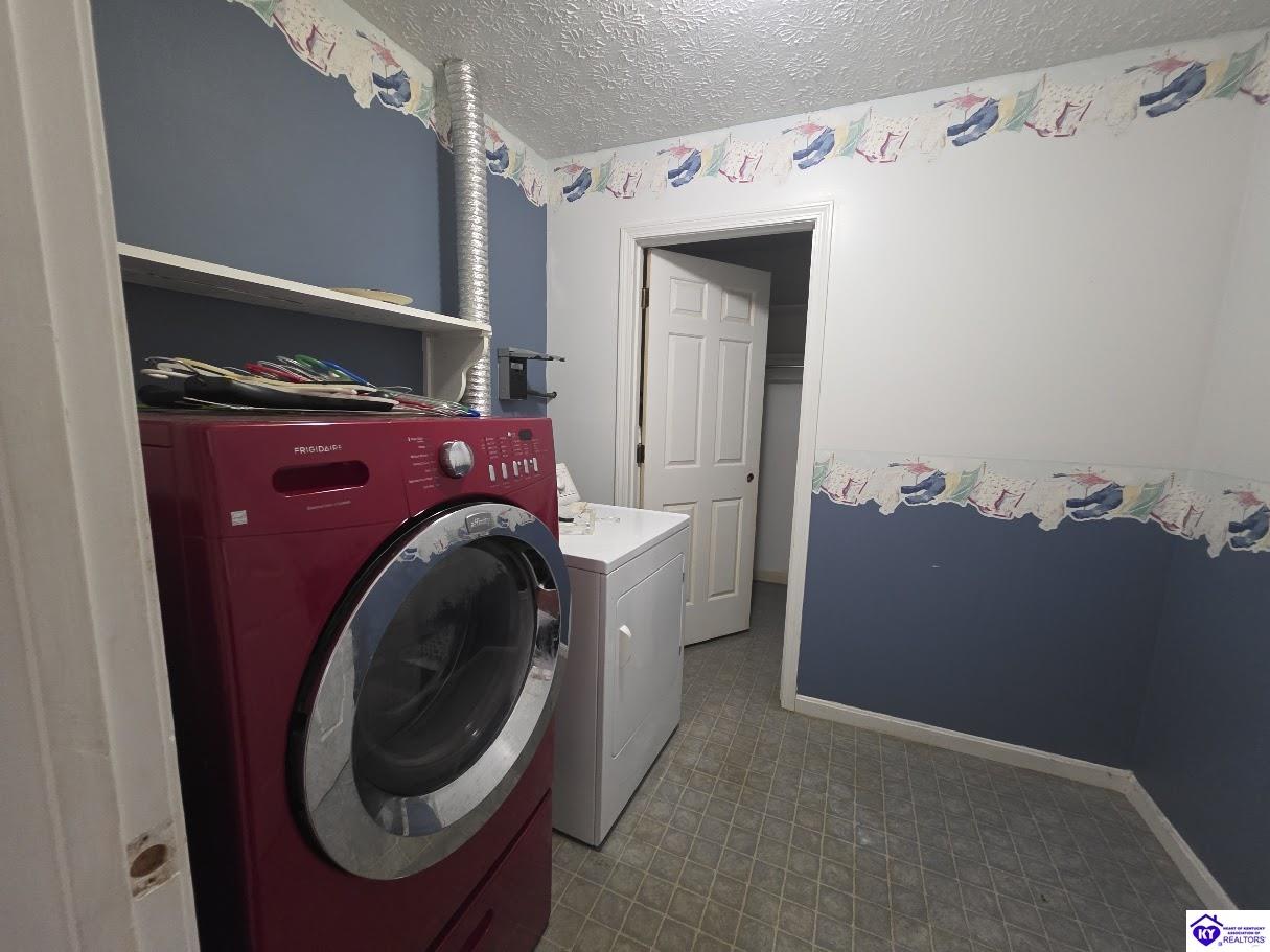 200 Lyle Road Property Photo 14