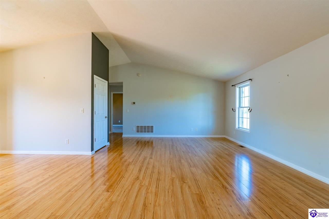 110 Walter Reed Road Property Photo 10