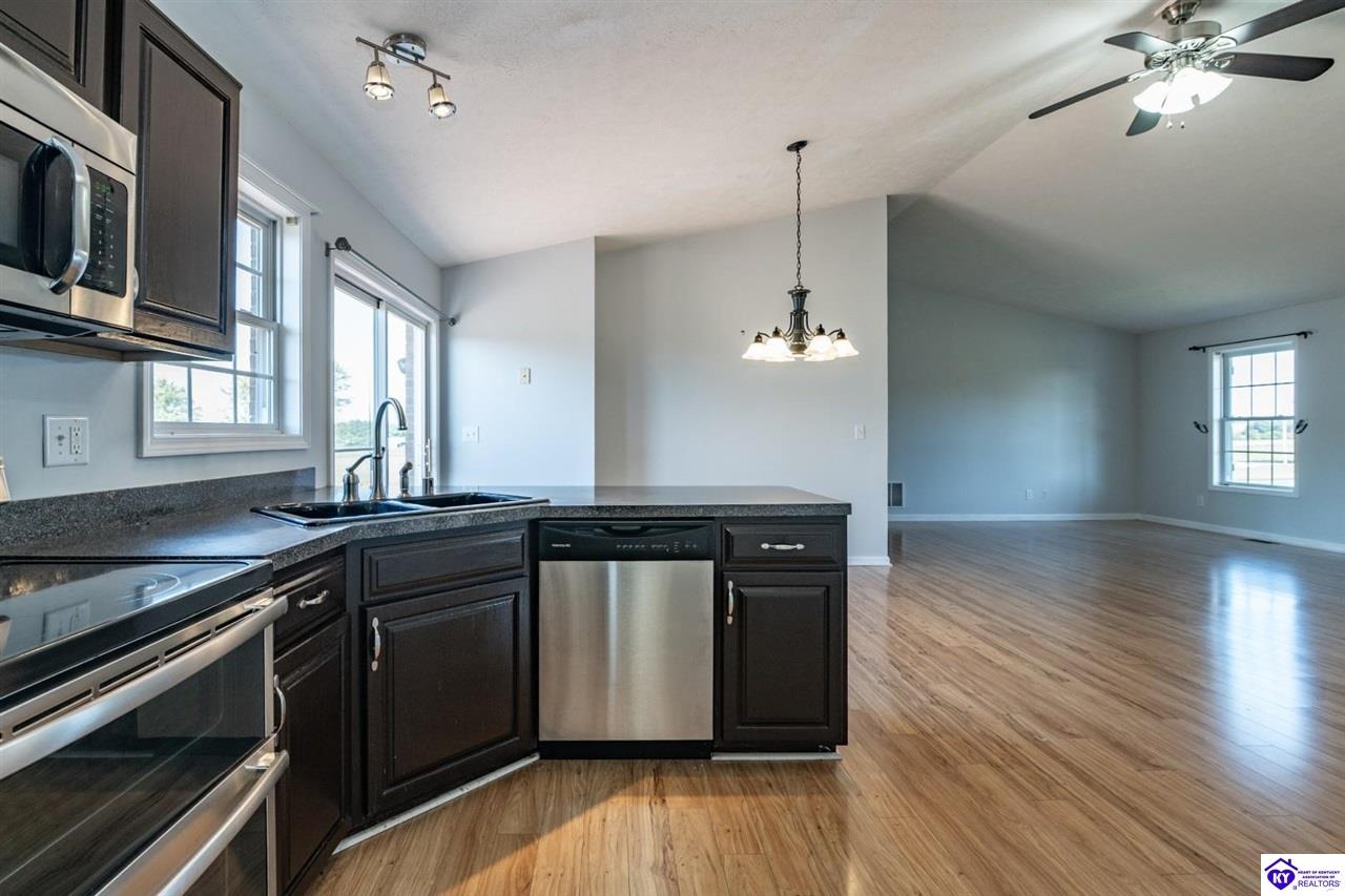 110 Walter Reed Road Property Photo 15