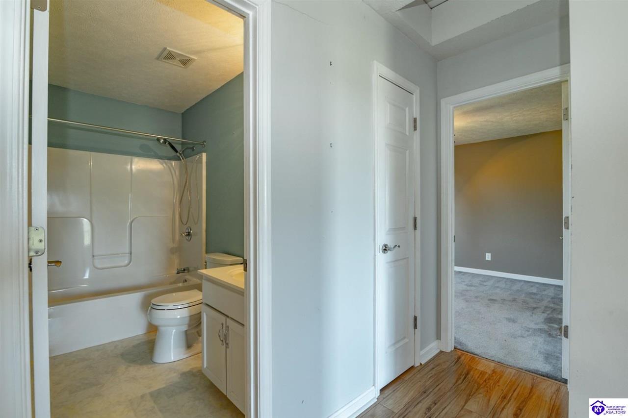 110 Walter Reed Road Property Photo 28
