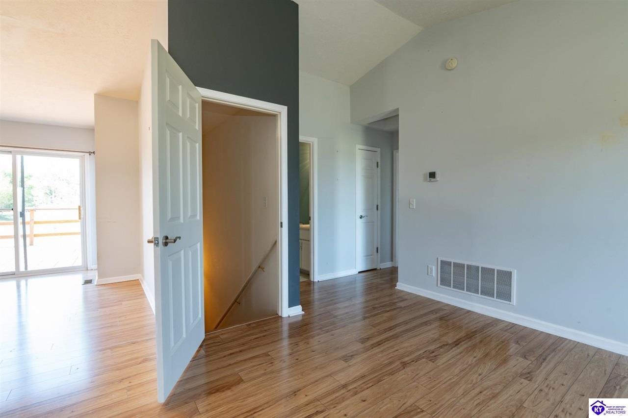 110 Walter Reed Road Property Photo 35