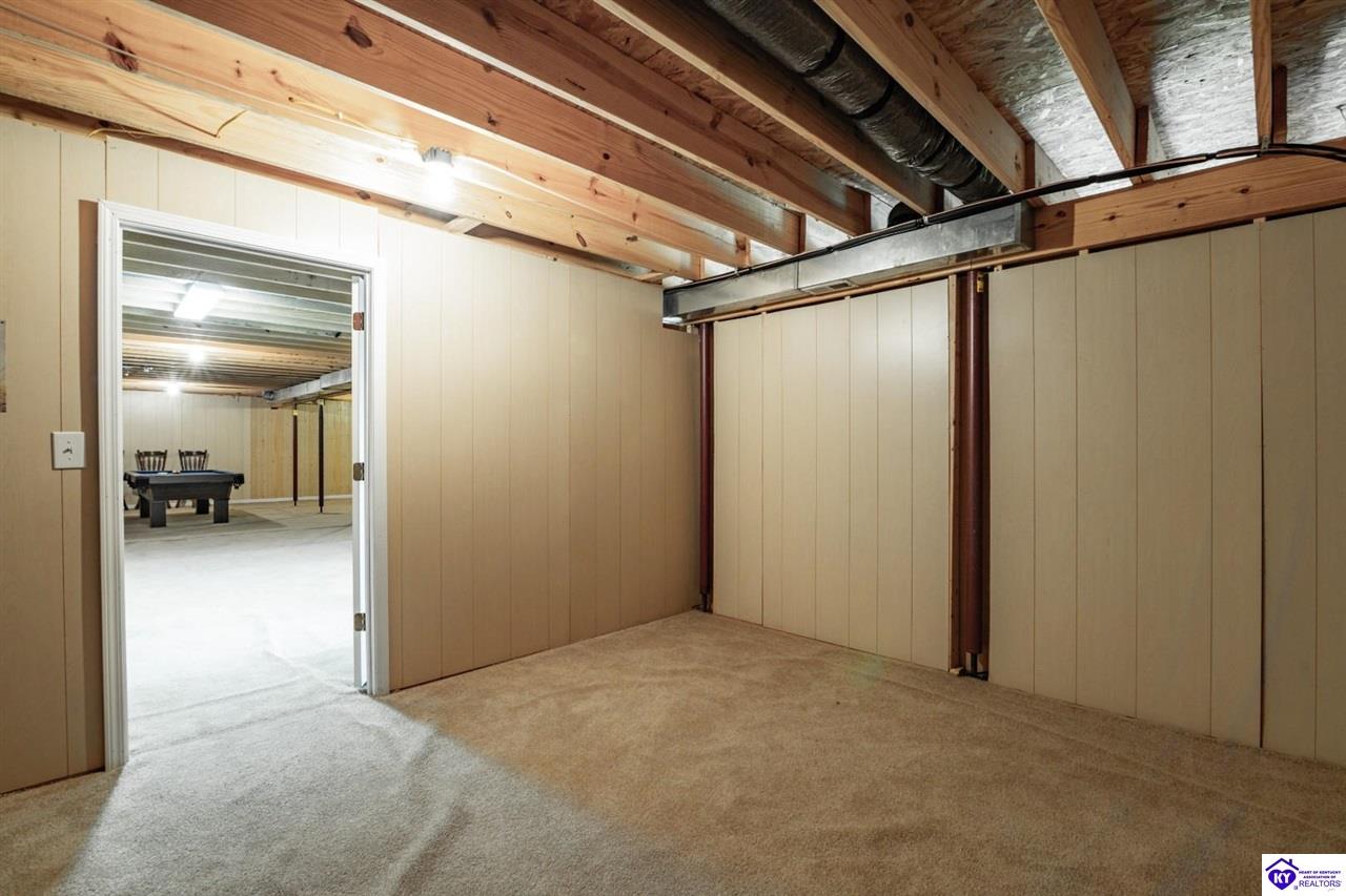 110 Walter Reed Road Property Photo 43