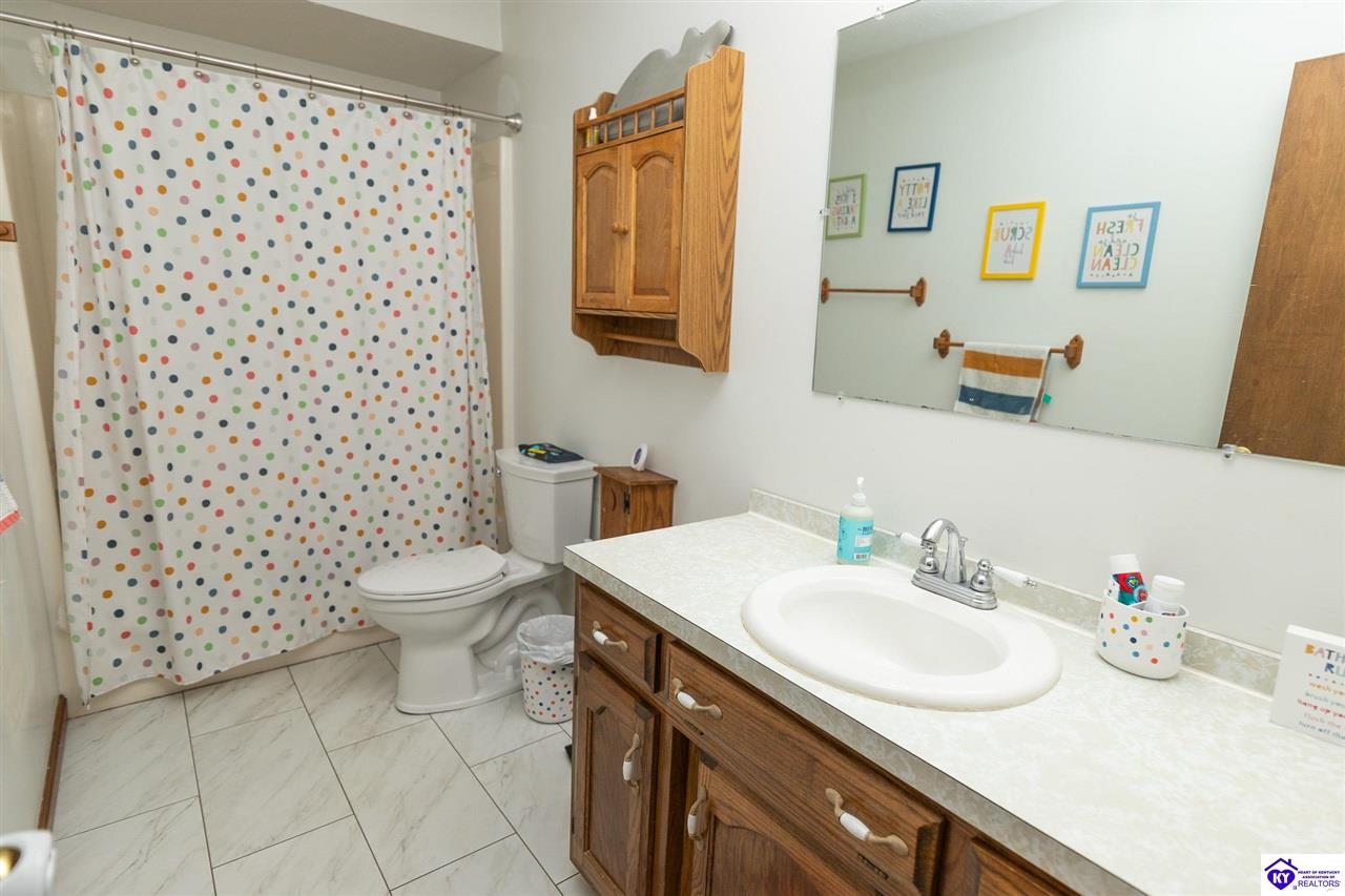 824 Ford Highway Property Photo 9