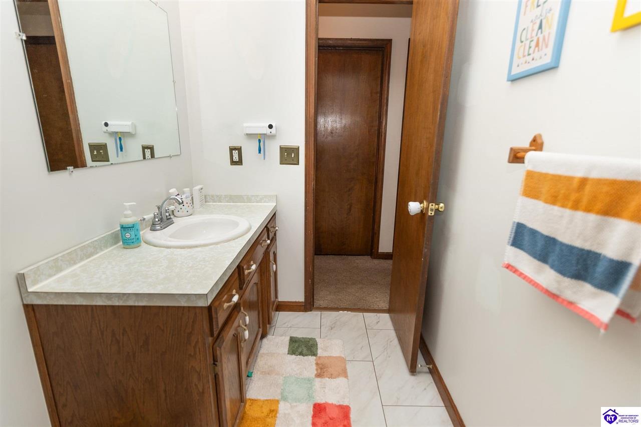 824 Ford Highway Property Photo 10
