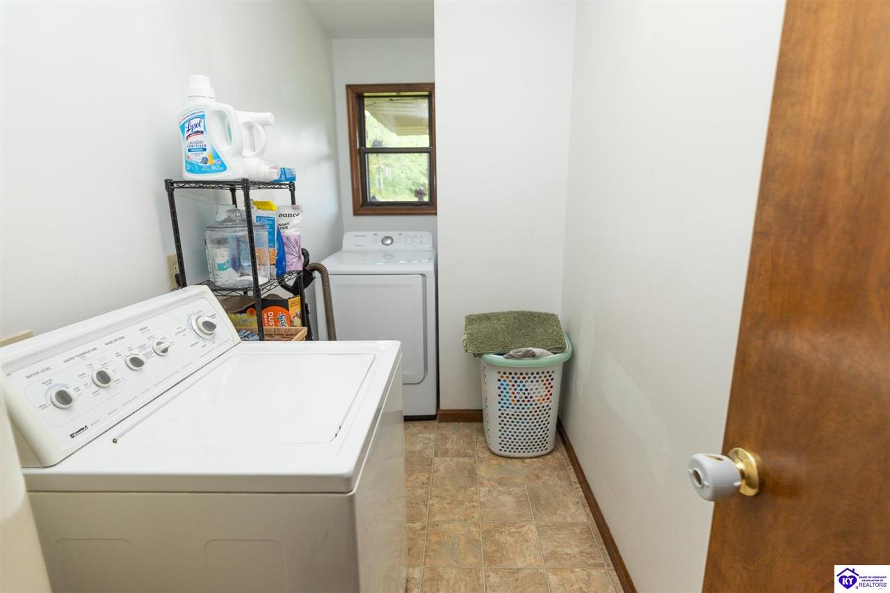 824 Ford Highway Property Photo 12