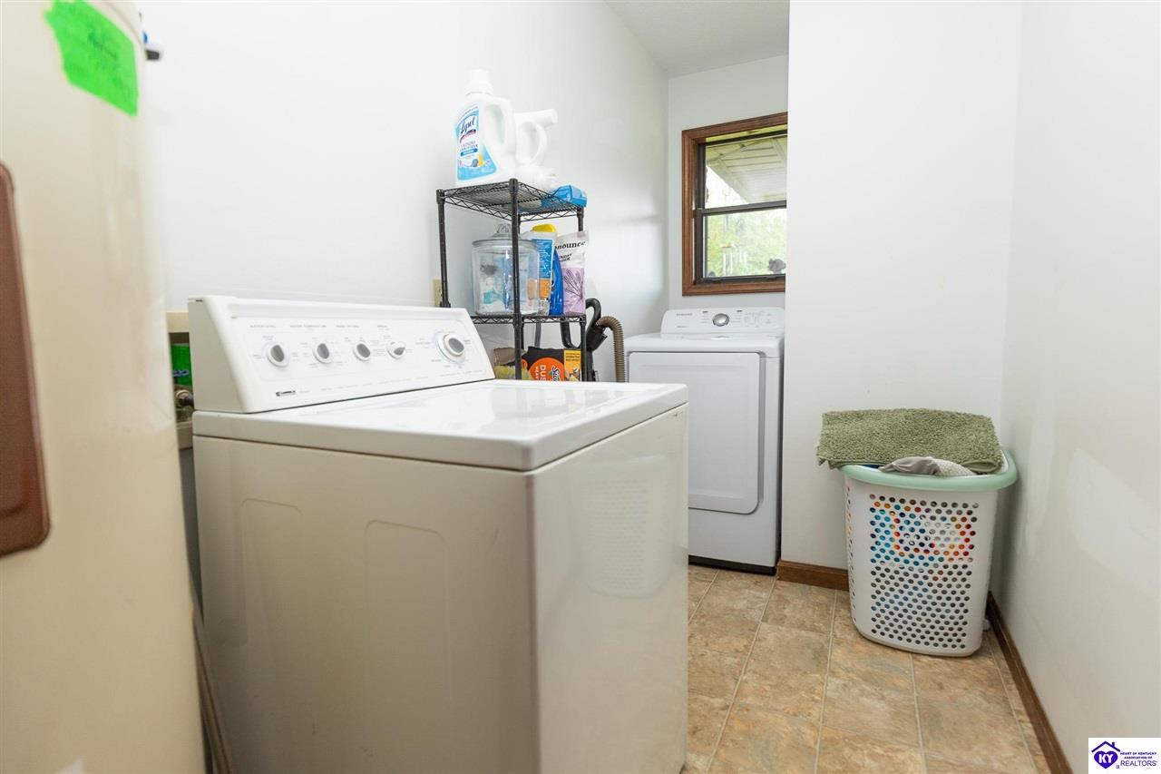 824 Ford Highway Property Photo 13