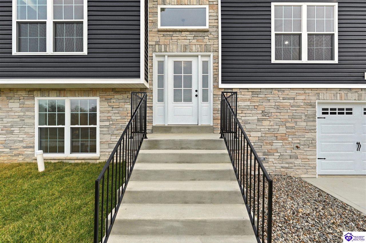 57 D Wayne Circle Property Photo 3