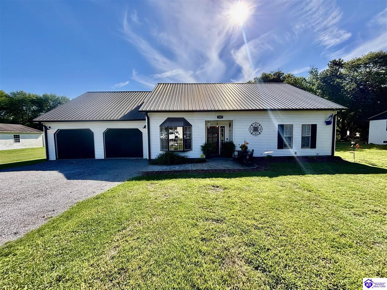 147 Long Acre Drive Property Photo 1