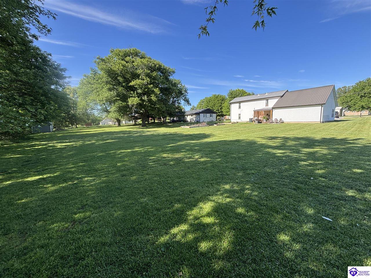 147 Long Acre Drive Property Photo 3