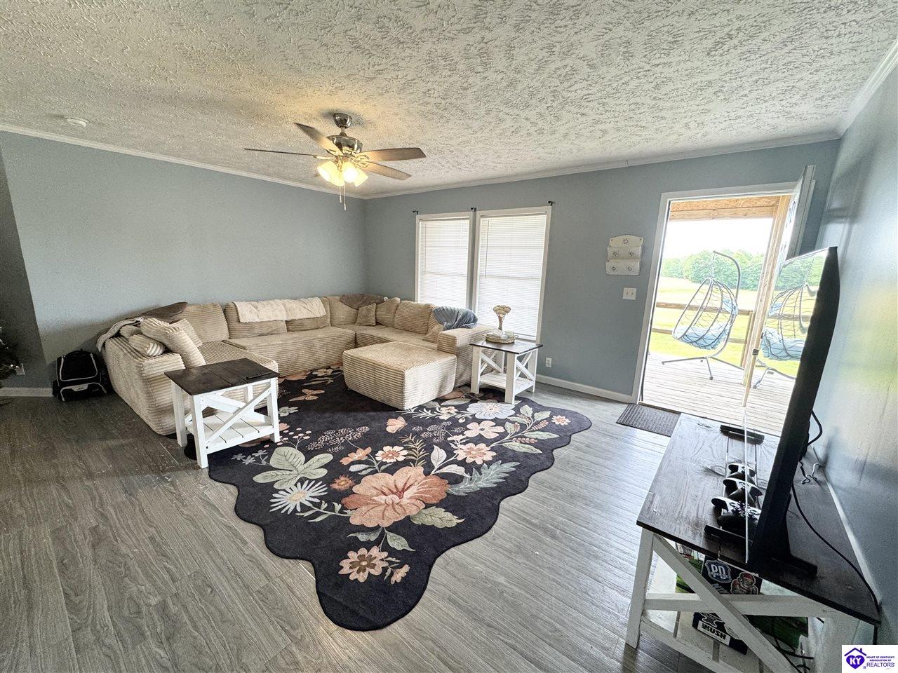 228 Cooper Road Property Photo 6