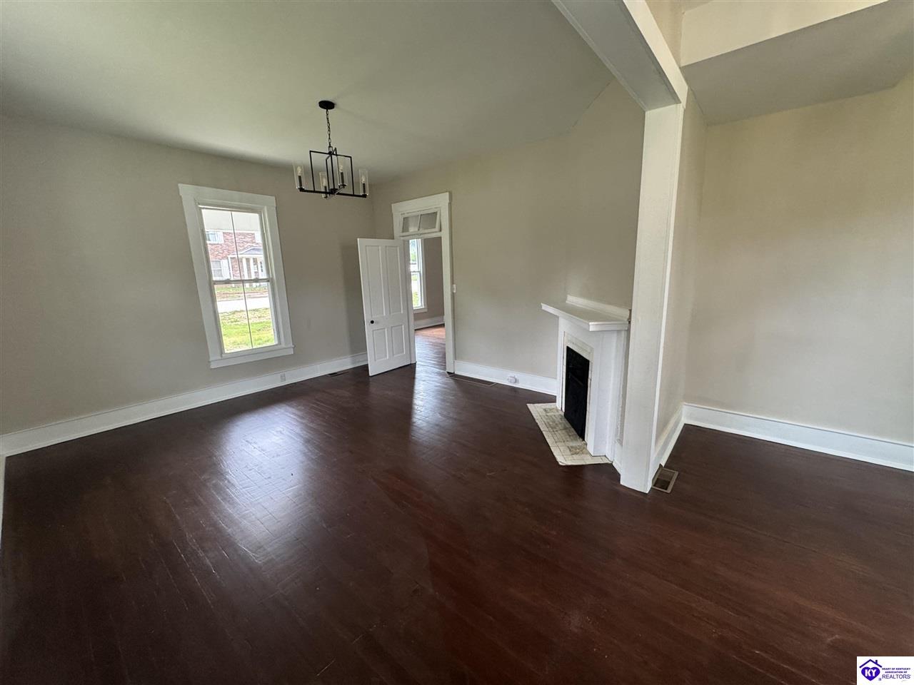 302 Central Avenue Property Photo 6