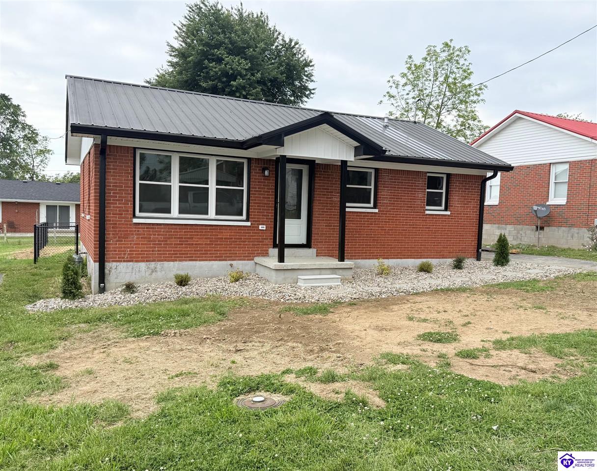 209 Russell Avenue Property Photo 1