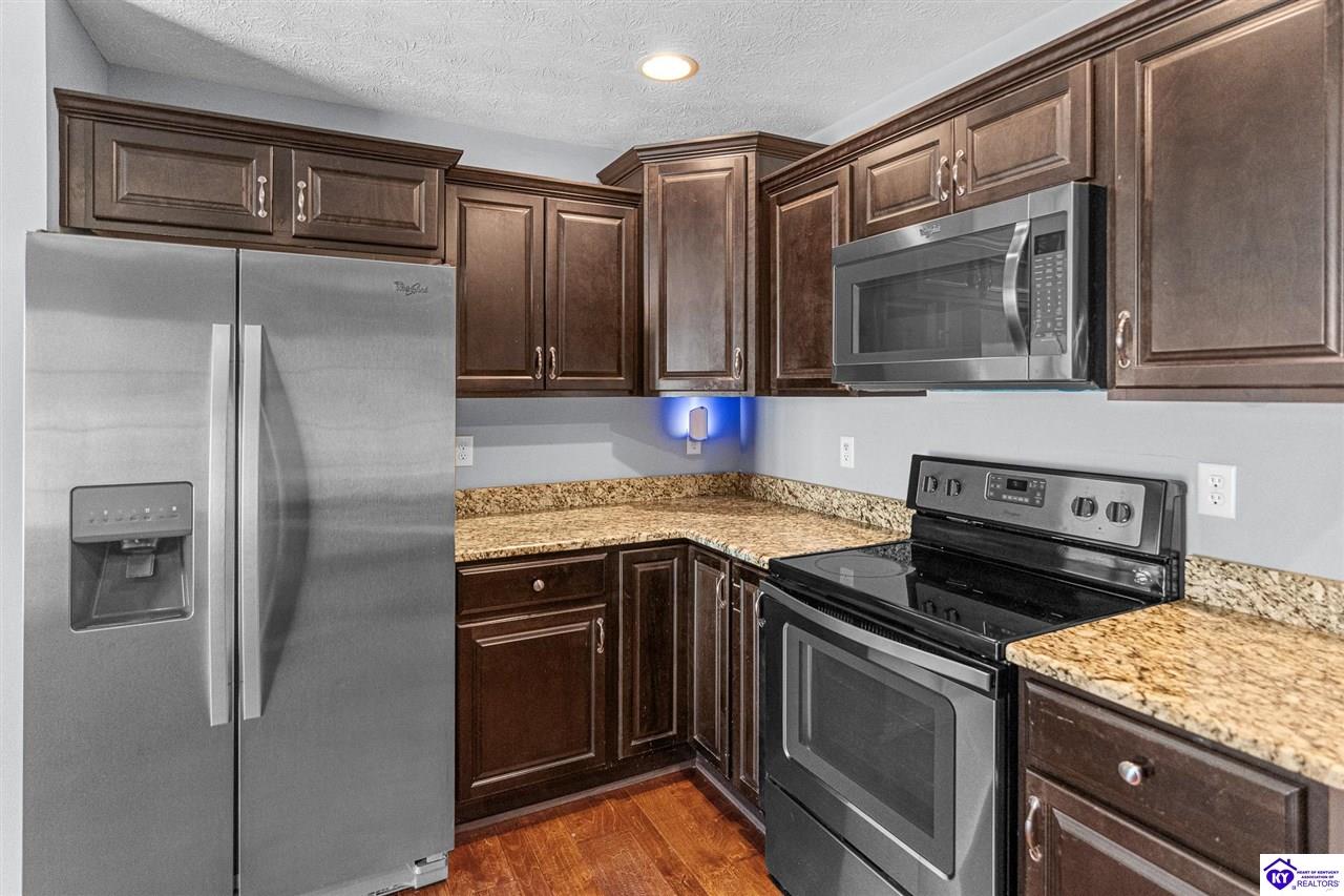 201 Butterfield Drive Property Photo 10