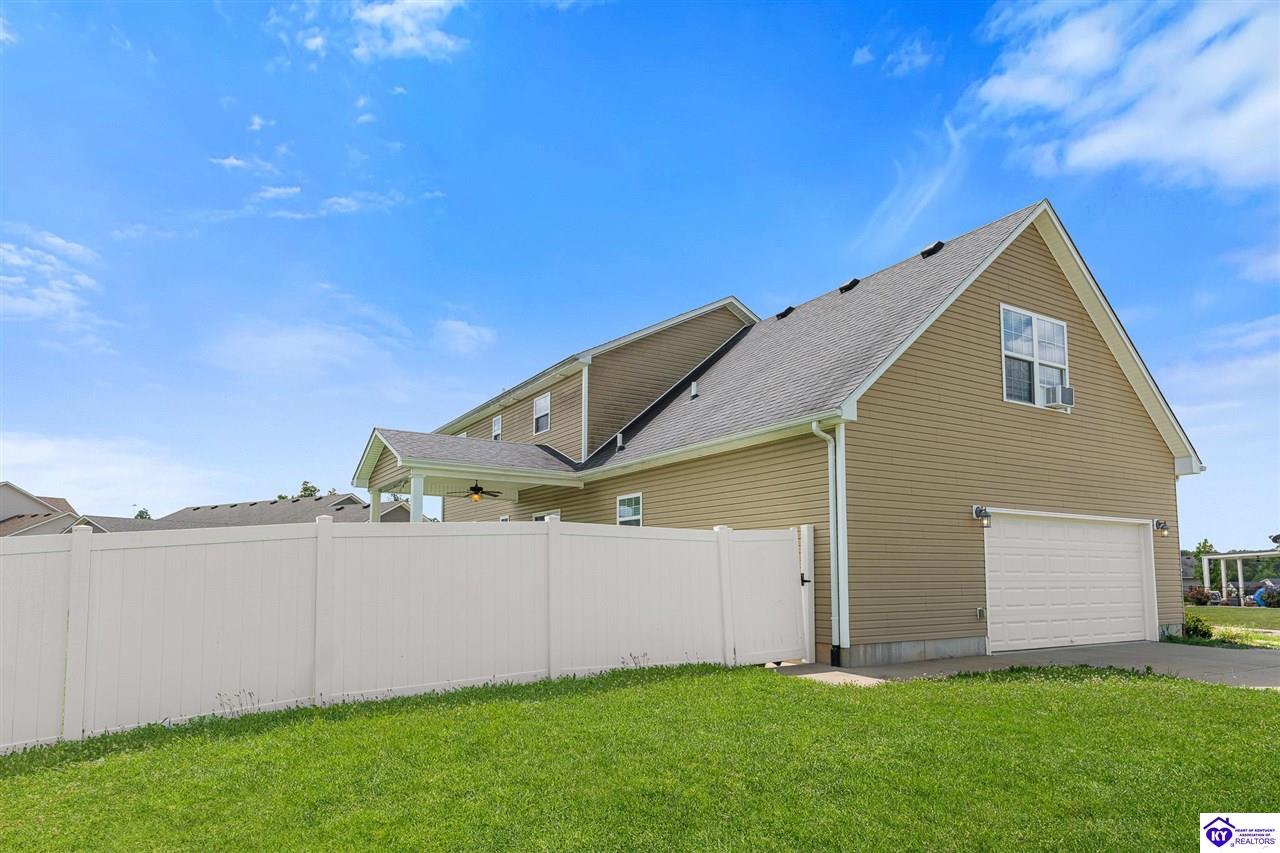 201 Butterfield Drive Property Photo 39