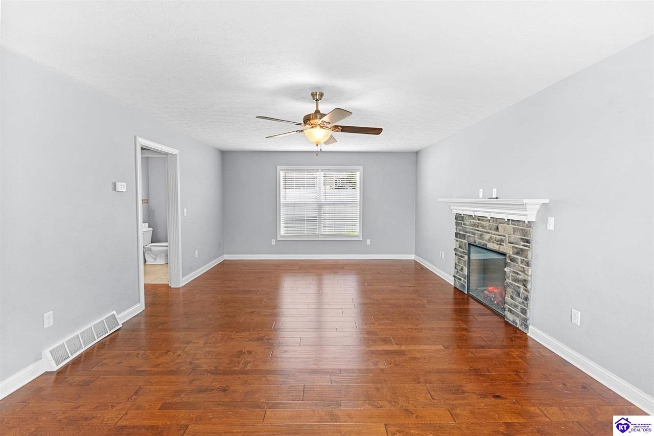 201 Butterfield Drive Property Photo 42