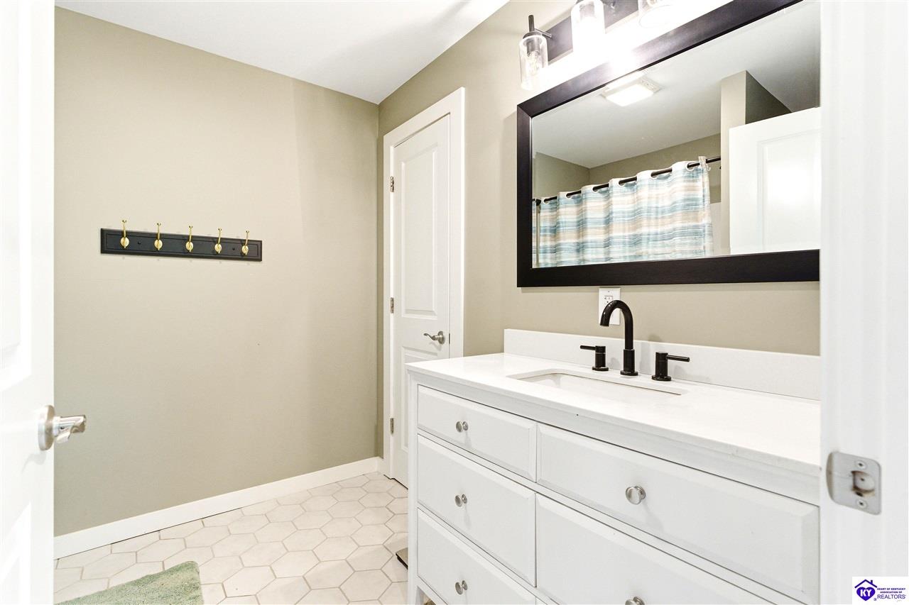 343 Pipeline Road Property Photo 37