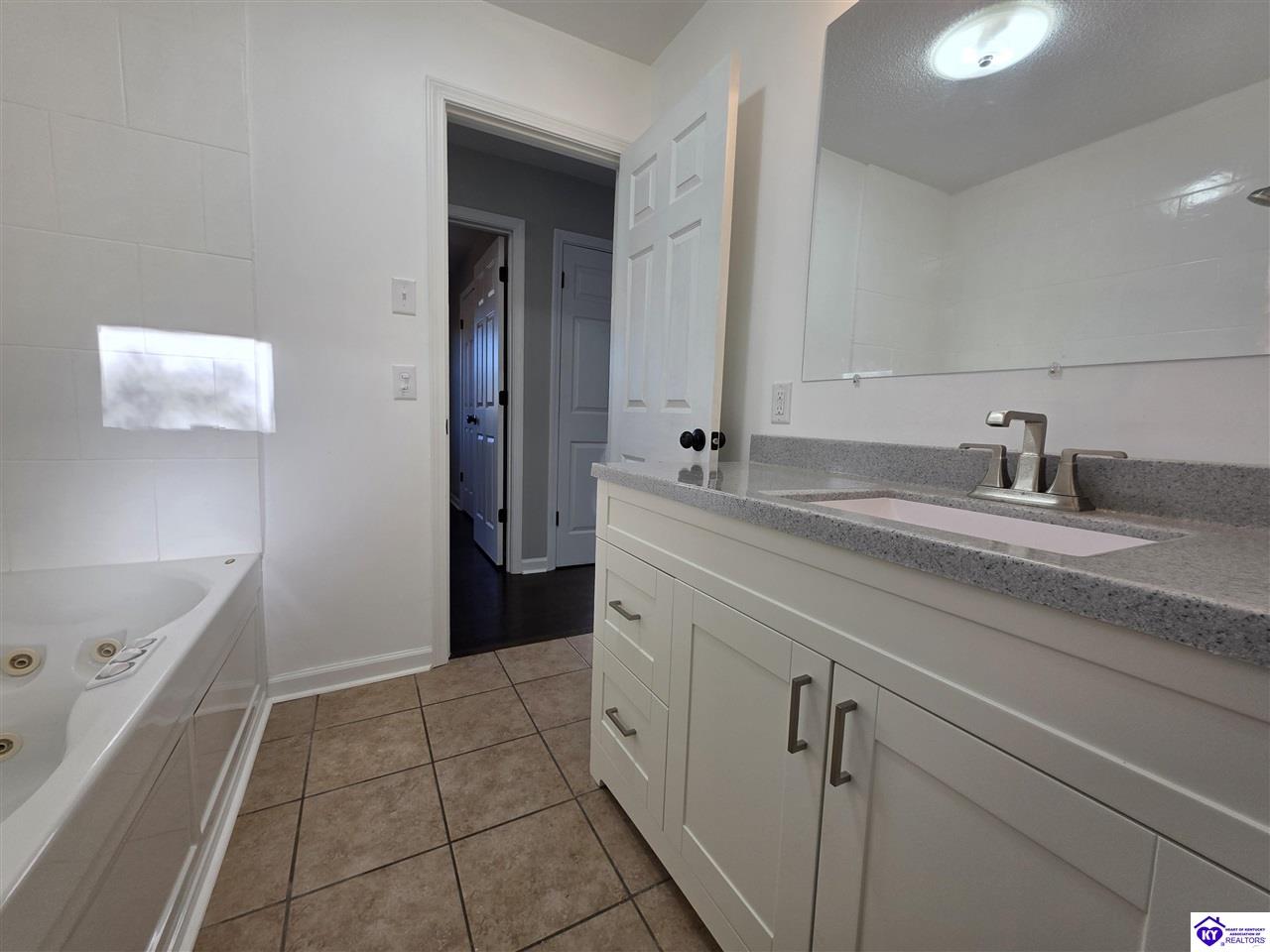 454 Pinewood Drive Property Photo 12