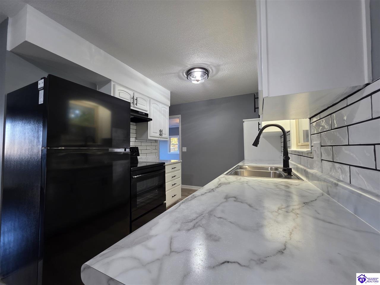 454 Pinewood Drive Property Photo 19