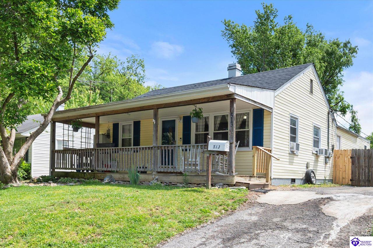 513 Village Drive Property Photo 4