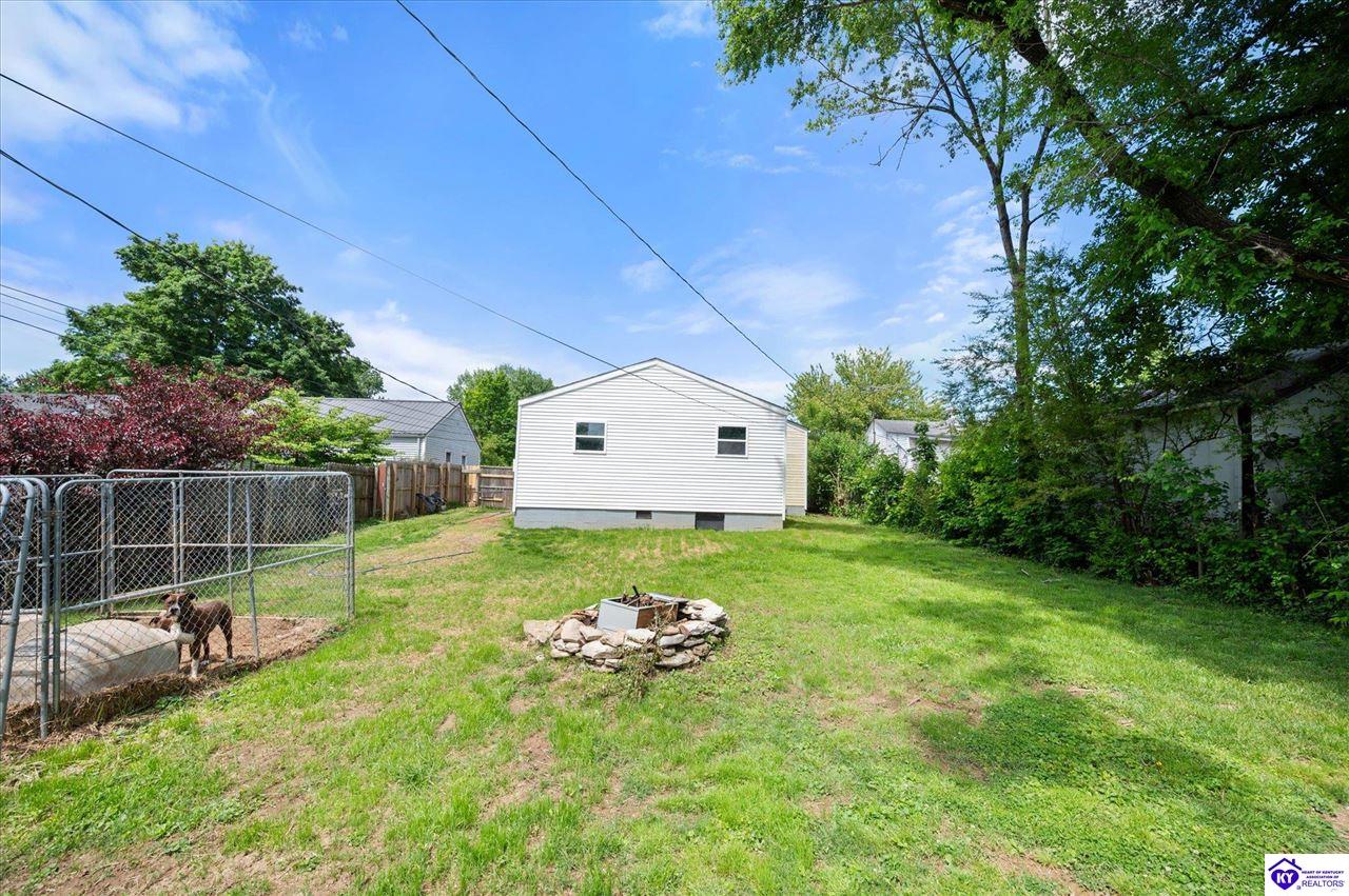 513 Village Drive Property Photo 8