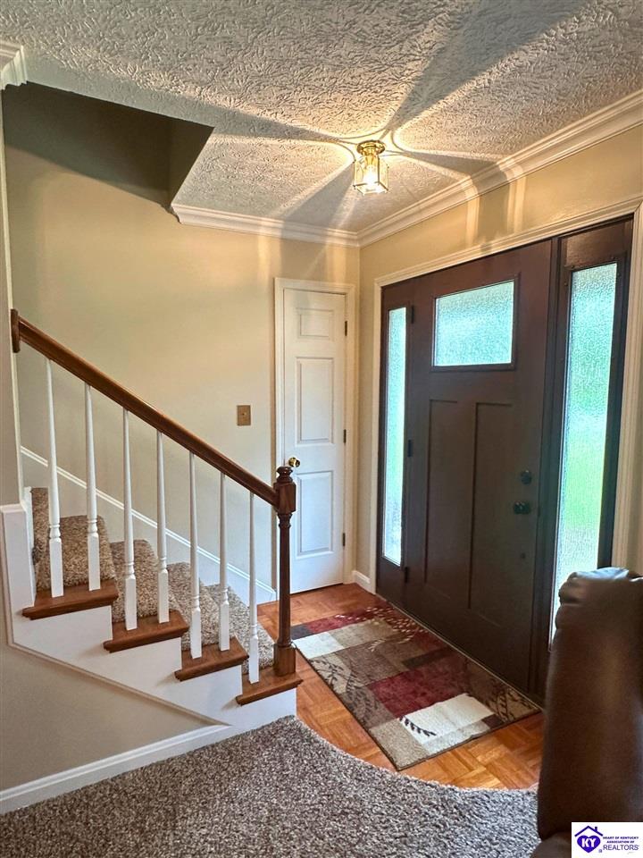 909 Forest Hills Drive Property Photo 7