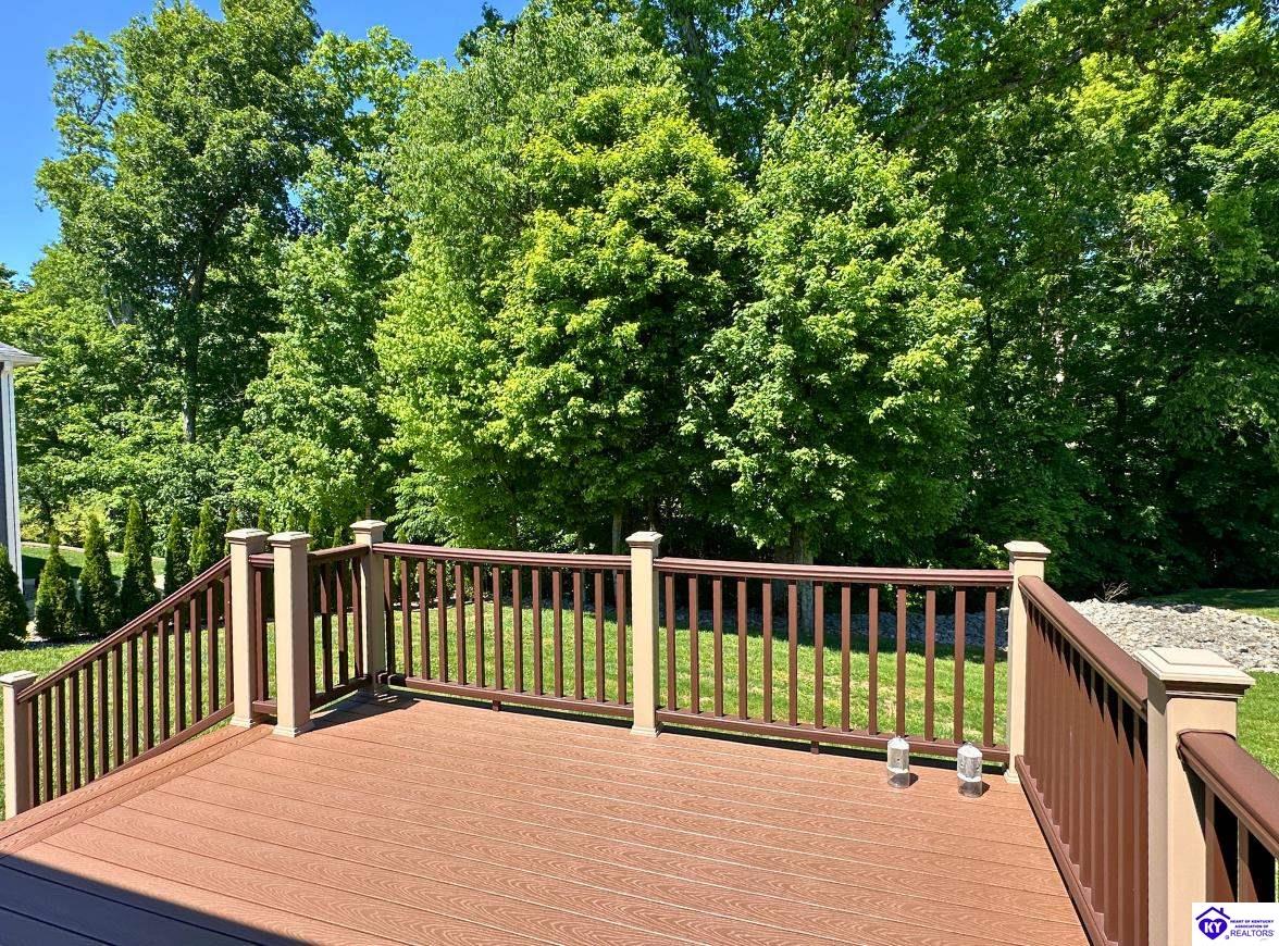 909 Forest Hills Drive Property Photo 19