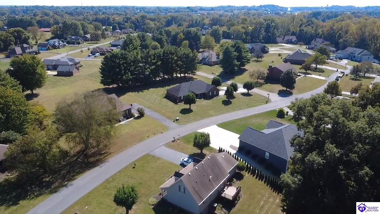 909 Forest Hills Drive Property Photo 30