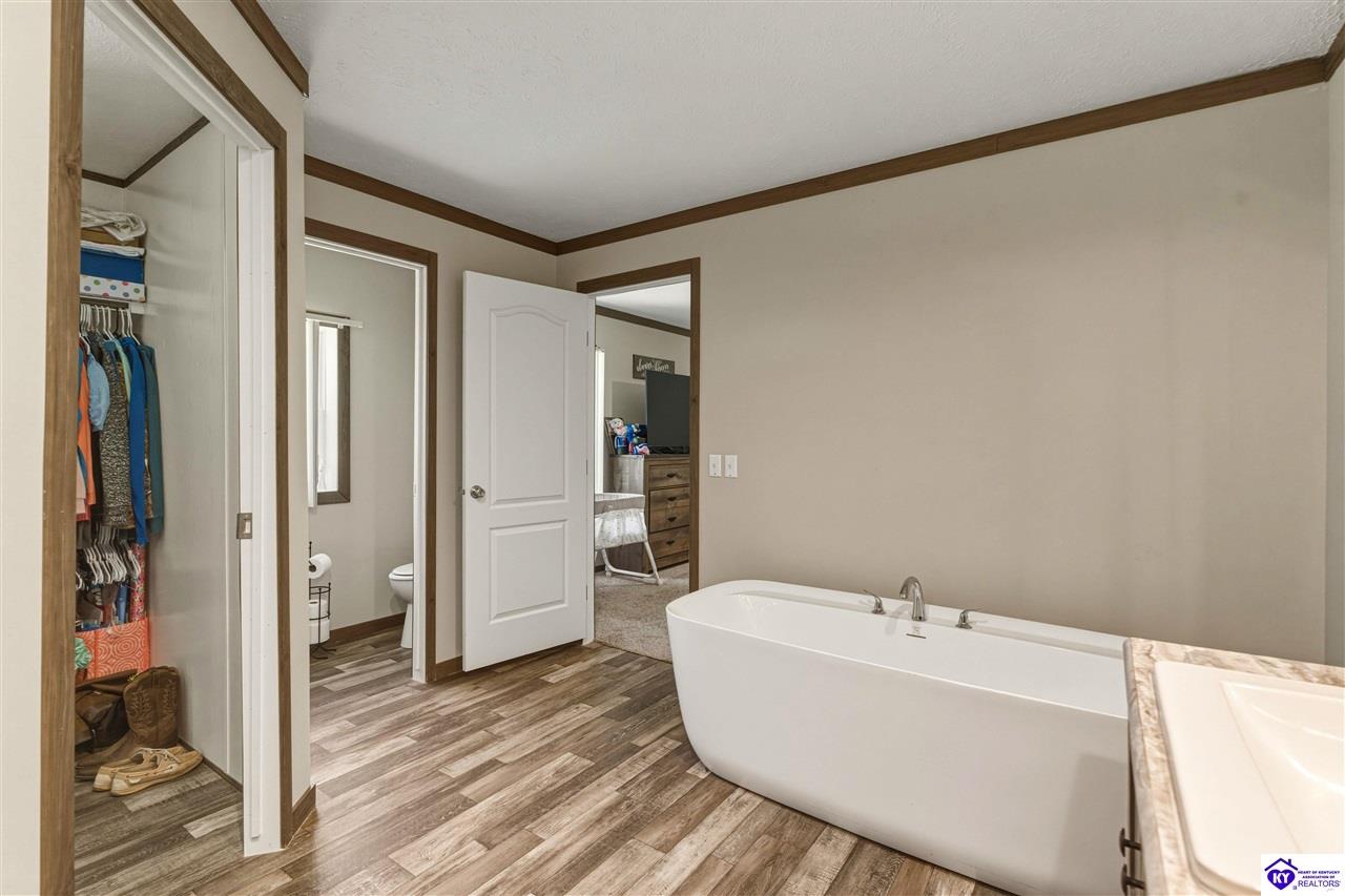 213 Hardin Drive Property Photo 24