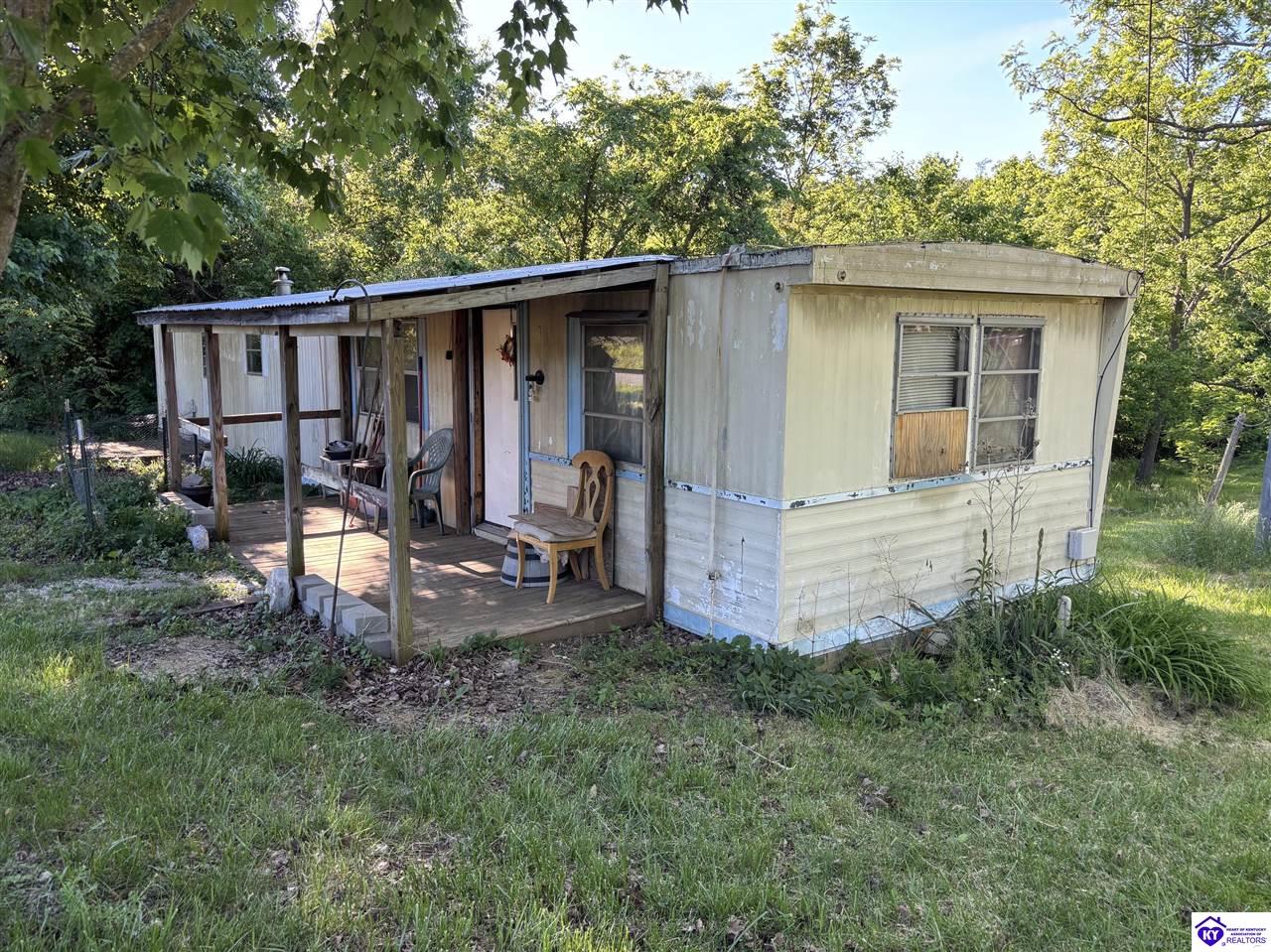 4574 Payneville Road Property Photo 7