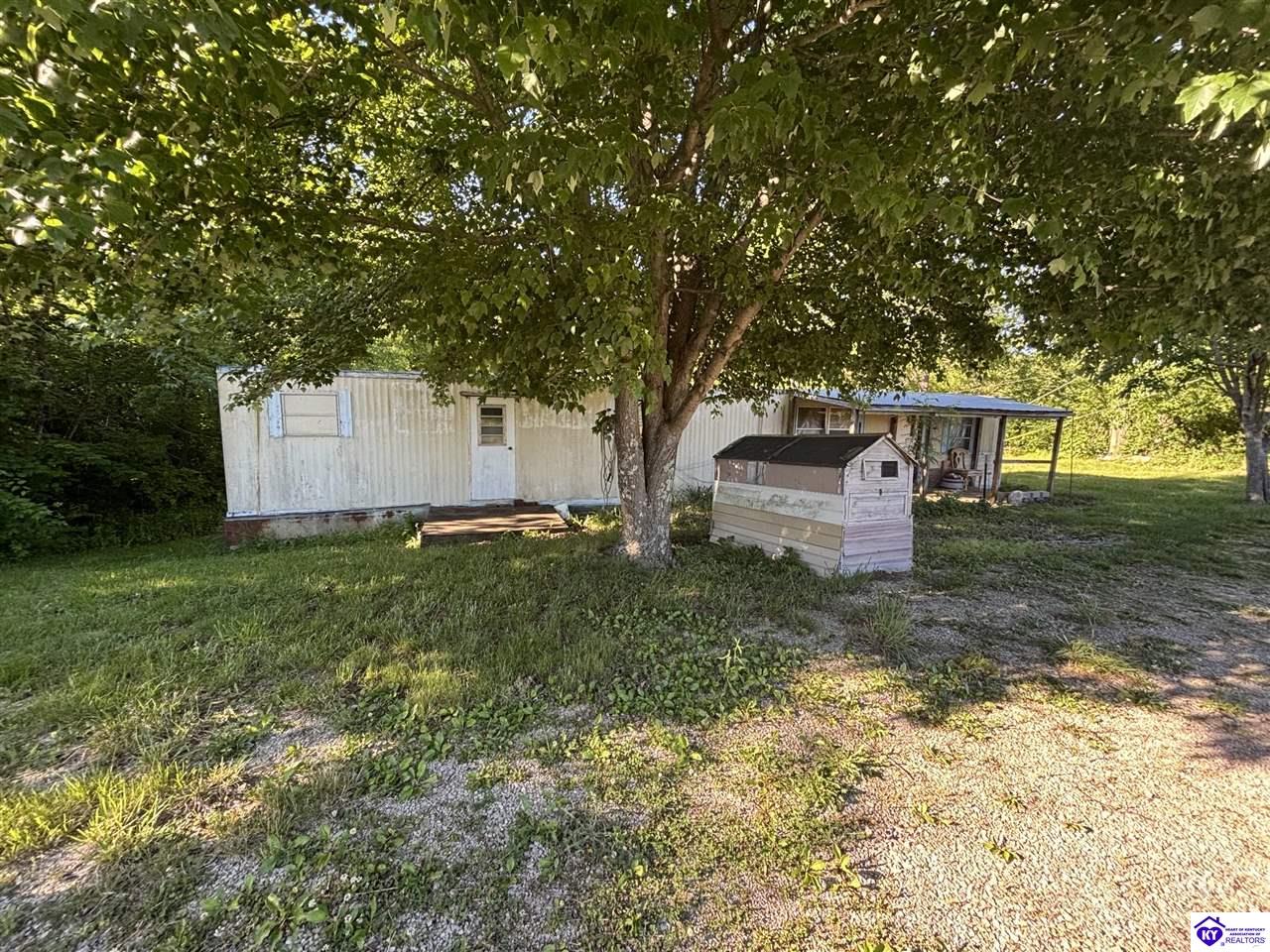 4574 Payneville Road Property Photo 8