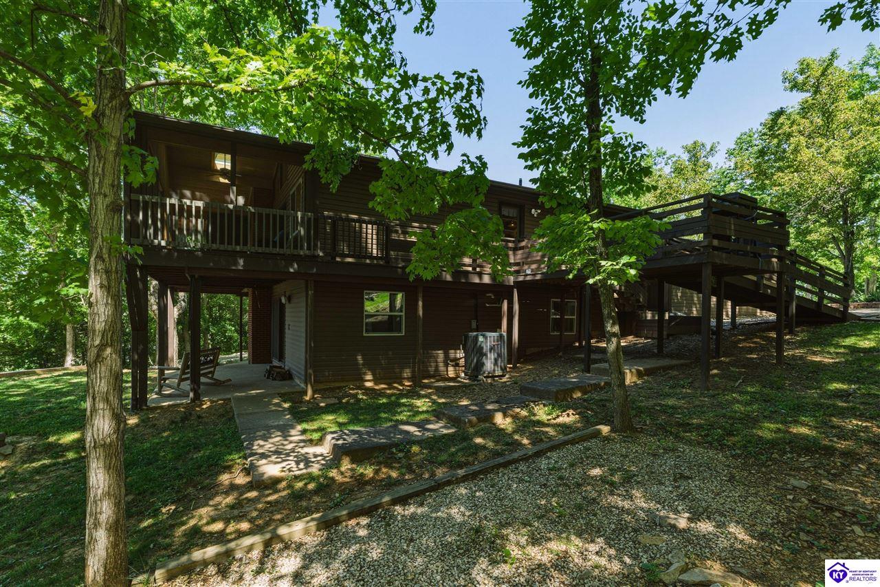 73 Hawthorne Court Property Photo 3