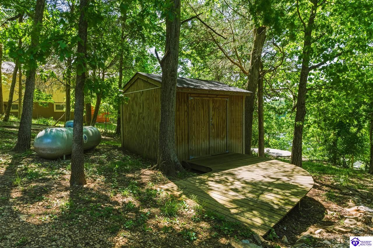 73 Hawthorne Court Property Photo 46