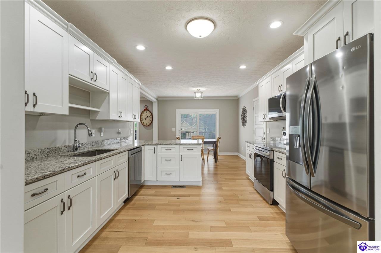 47 Mt. Moriah Boulevard Property Photo 6