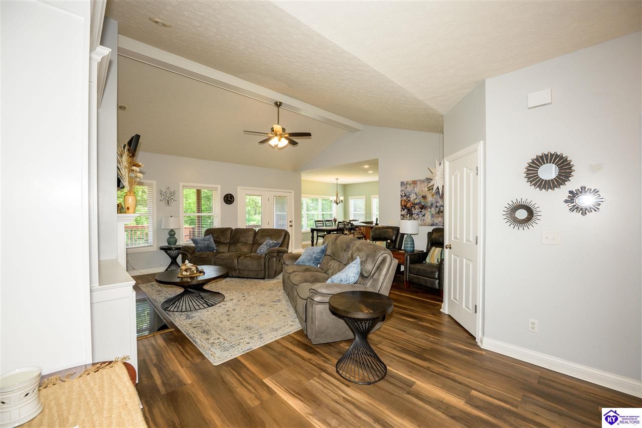 330 Stonebriar Drive Property Photo 28