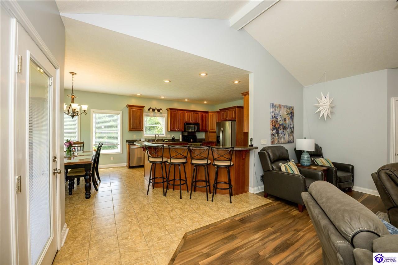 330 Stonebriar Drive Property Photo 32