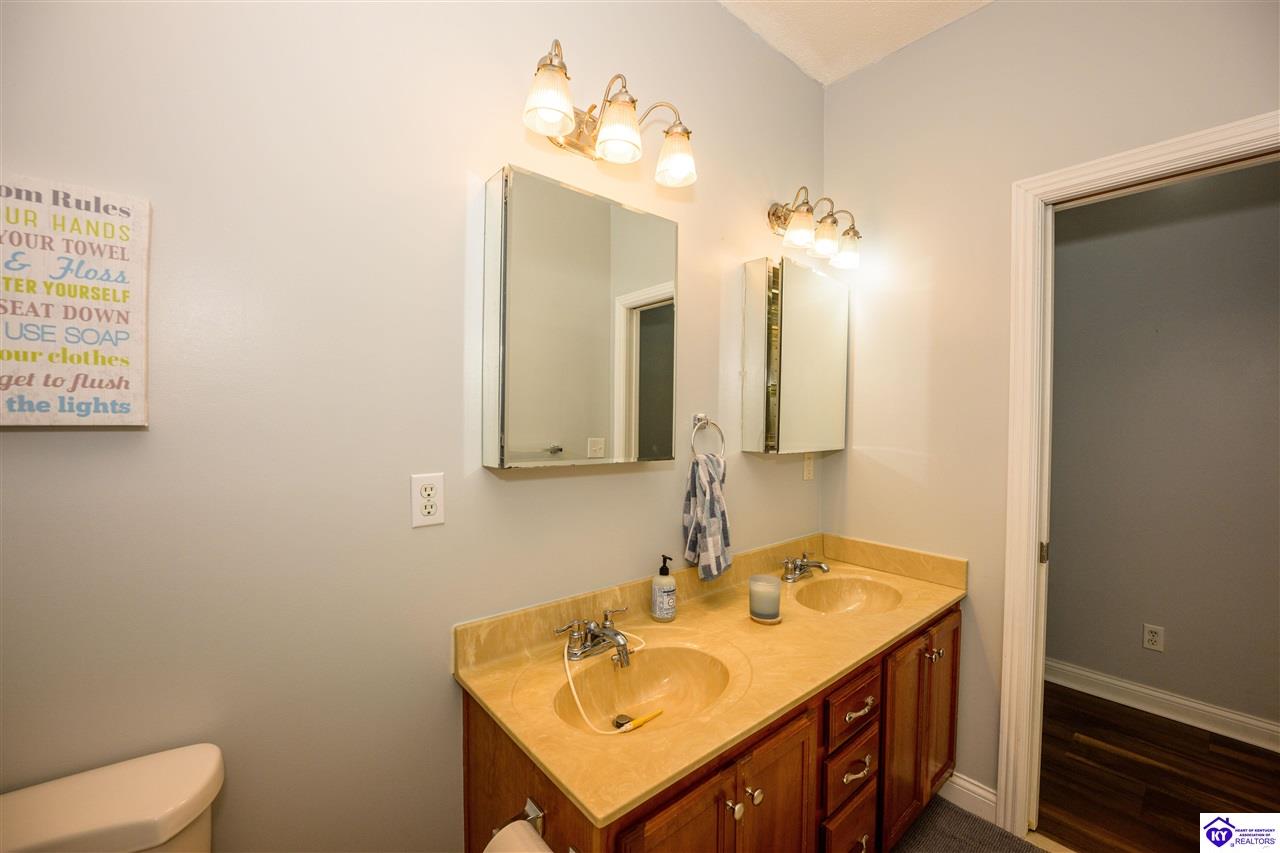 330 Stonebriar Drive Property Photo 57