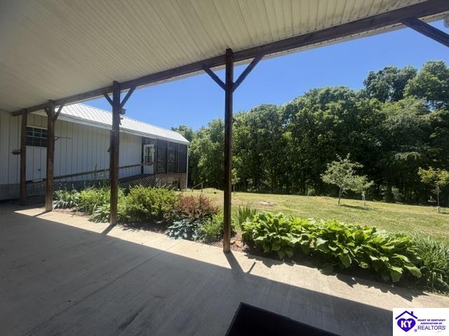 551 Murray Lane Property Photo 9