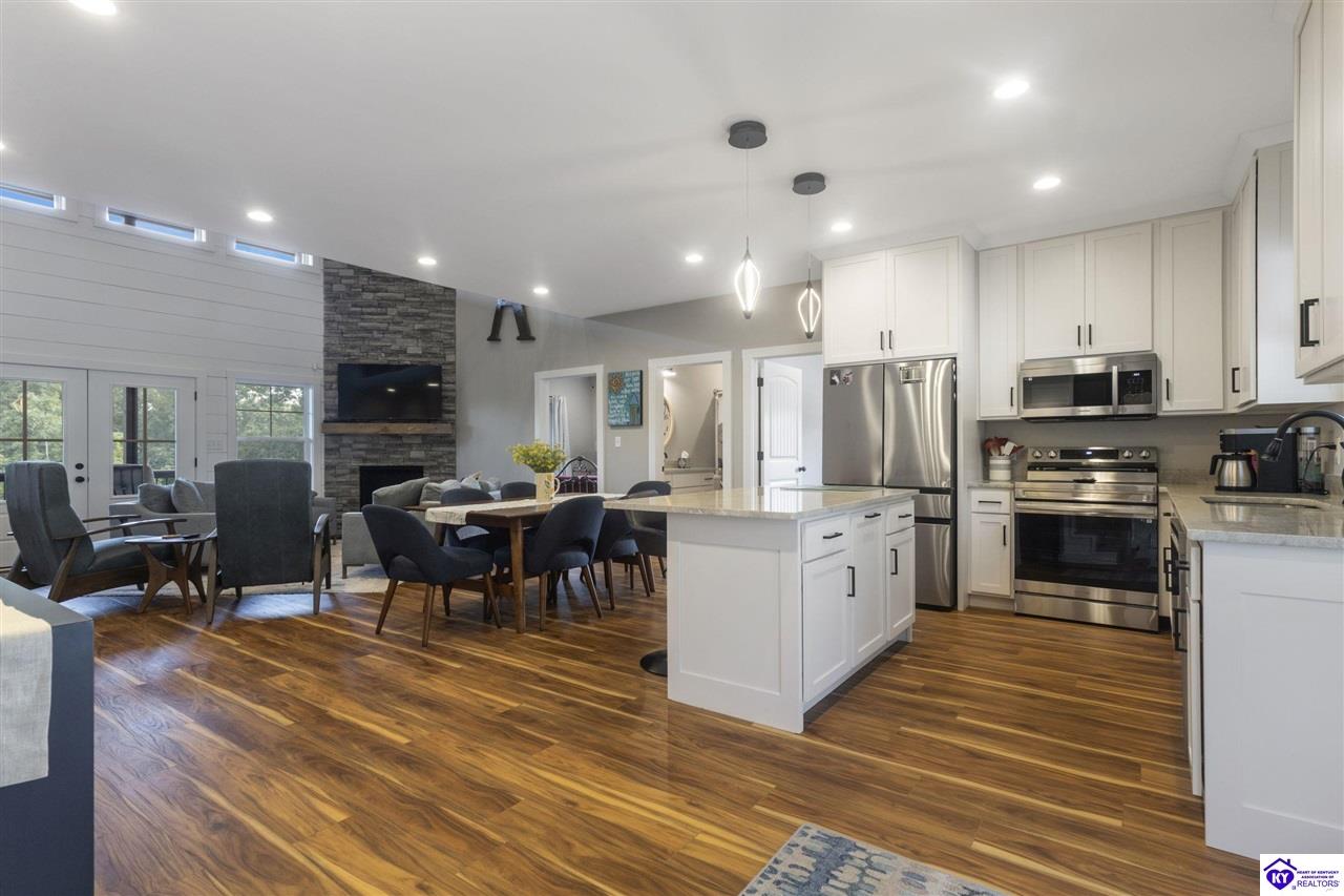 50 Clees Ln Property Photo 6