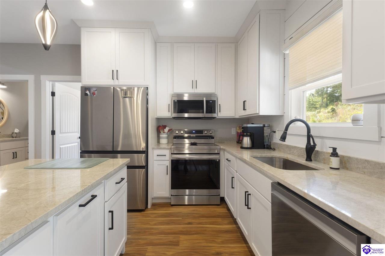 50 Clees Ln Property Photo 7