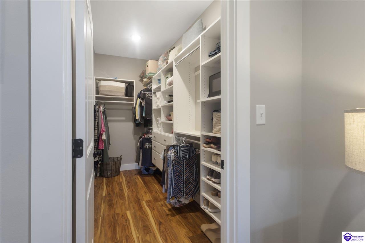 50 Clees Ln Property Photo 17